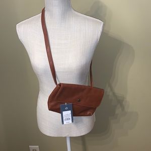 Universal thread Fanny pac purse